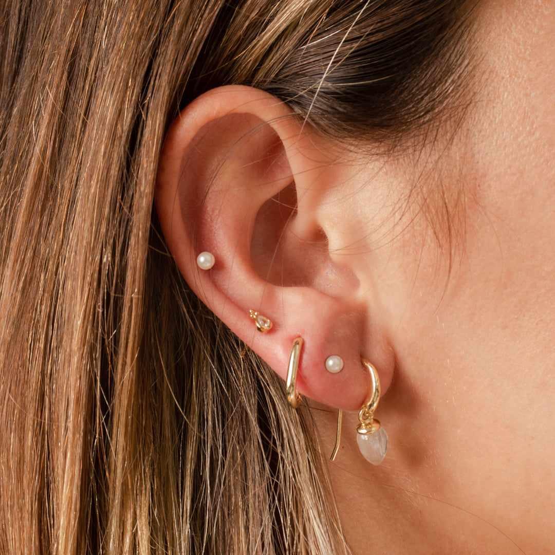 Alna gold plated studs - Image 2