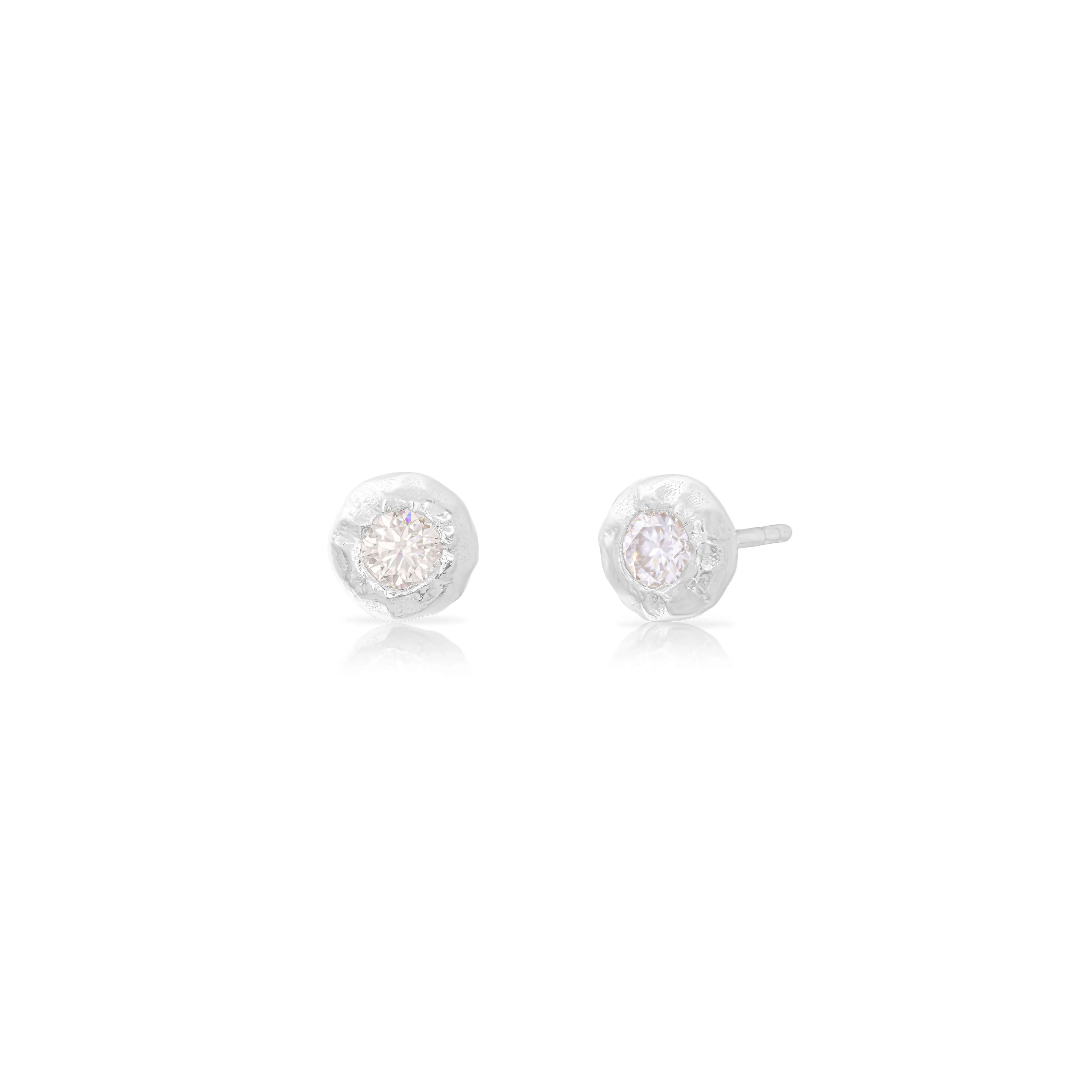 Auric Moissanite studs - Image 3