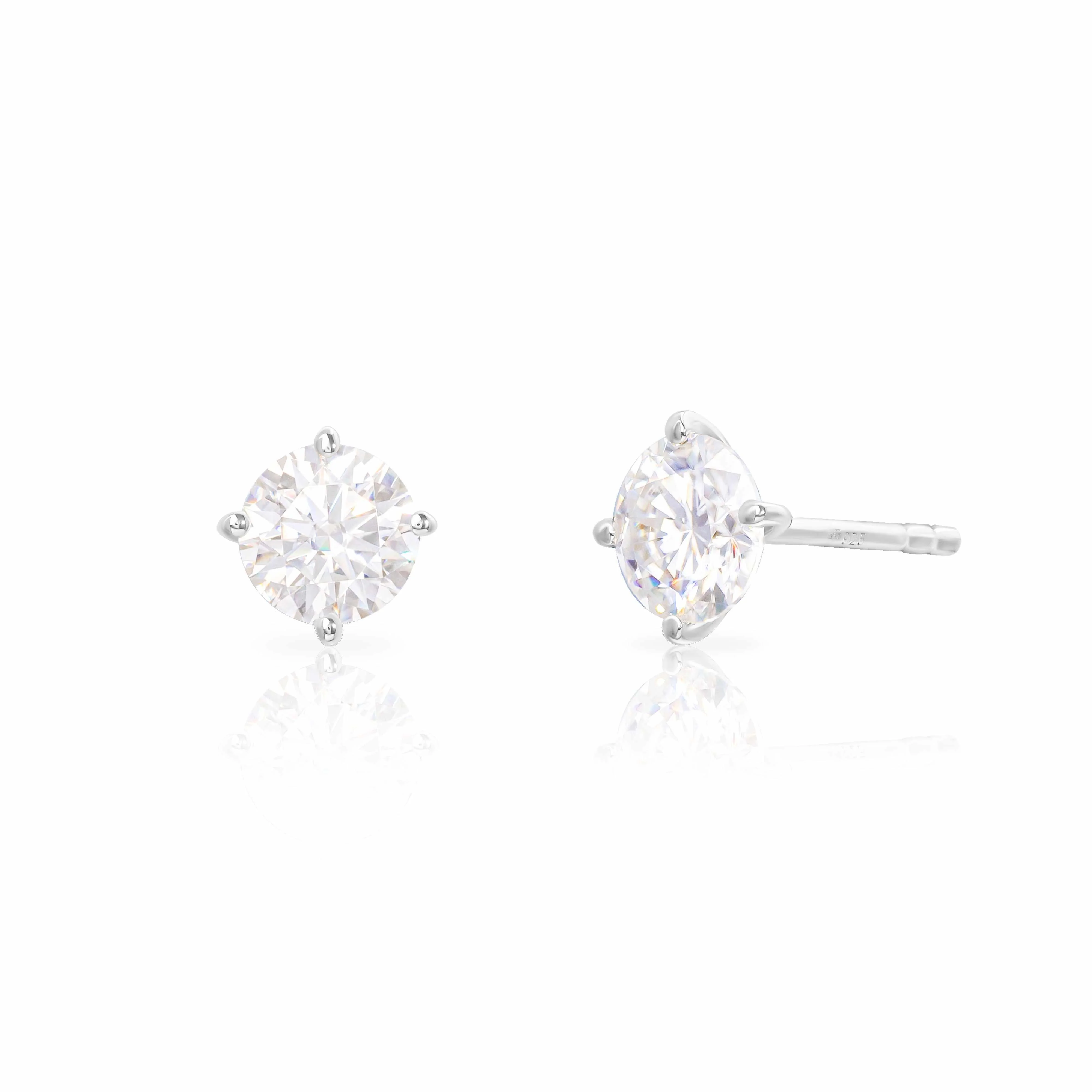Brila Moissanite Studs Earrings - Image 9