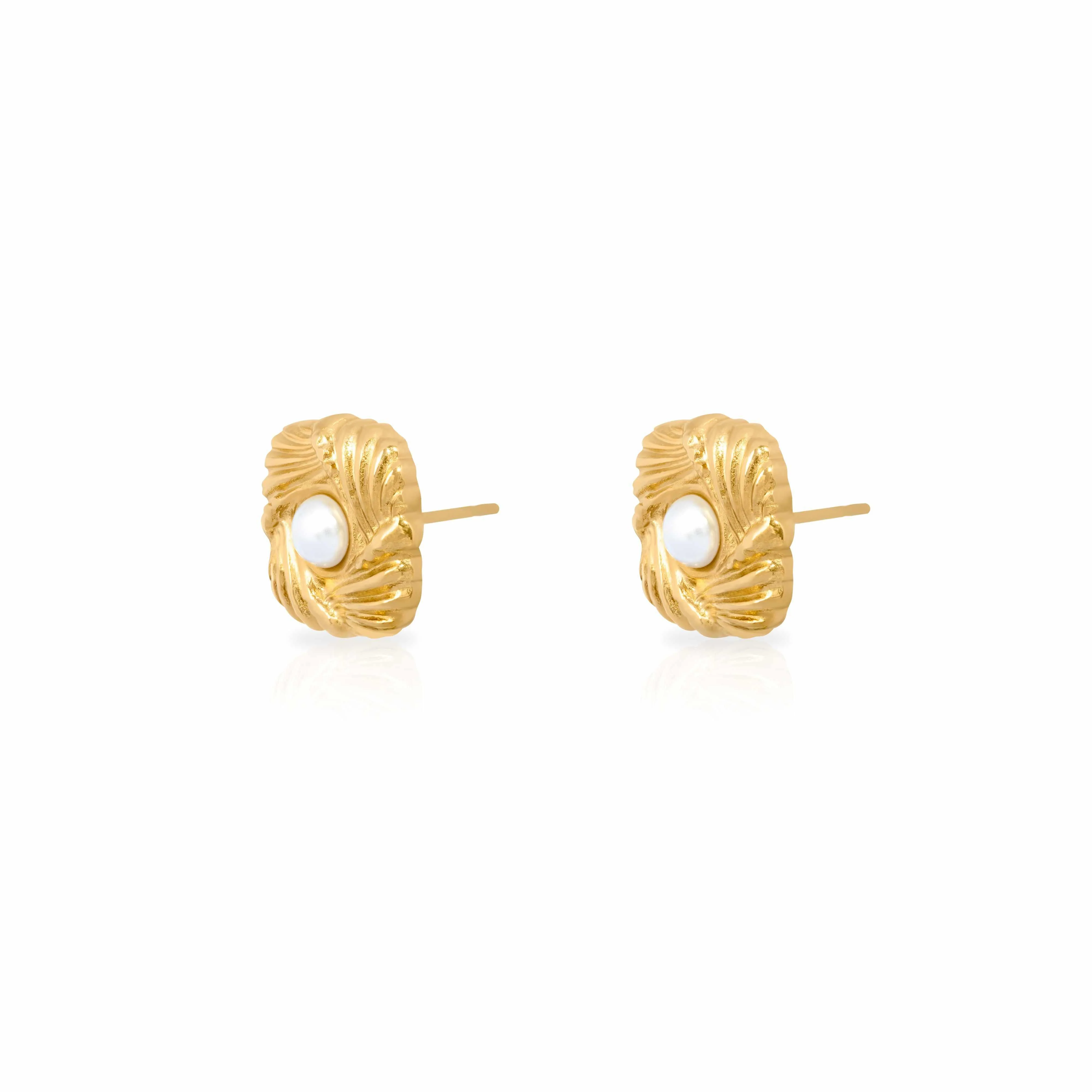 Chau pearl stud earrings