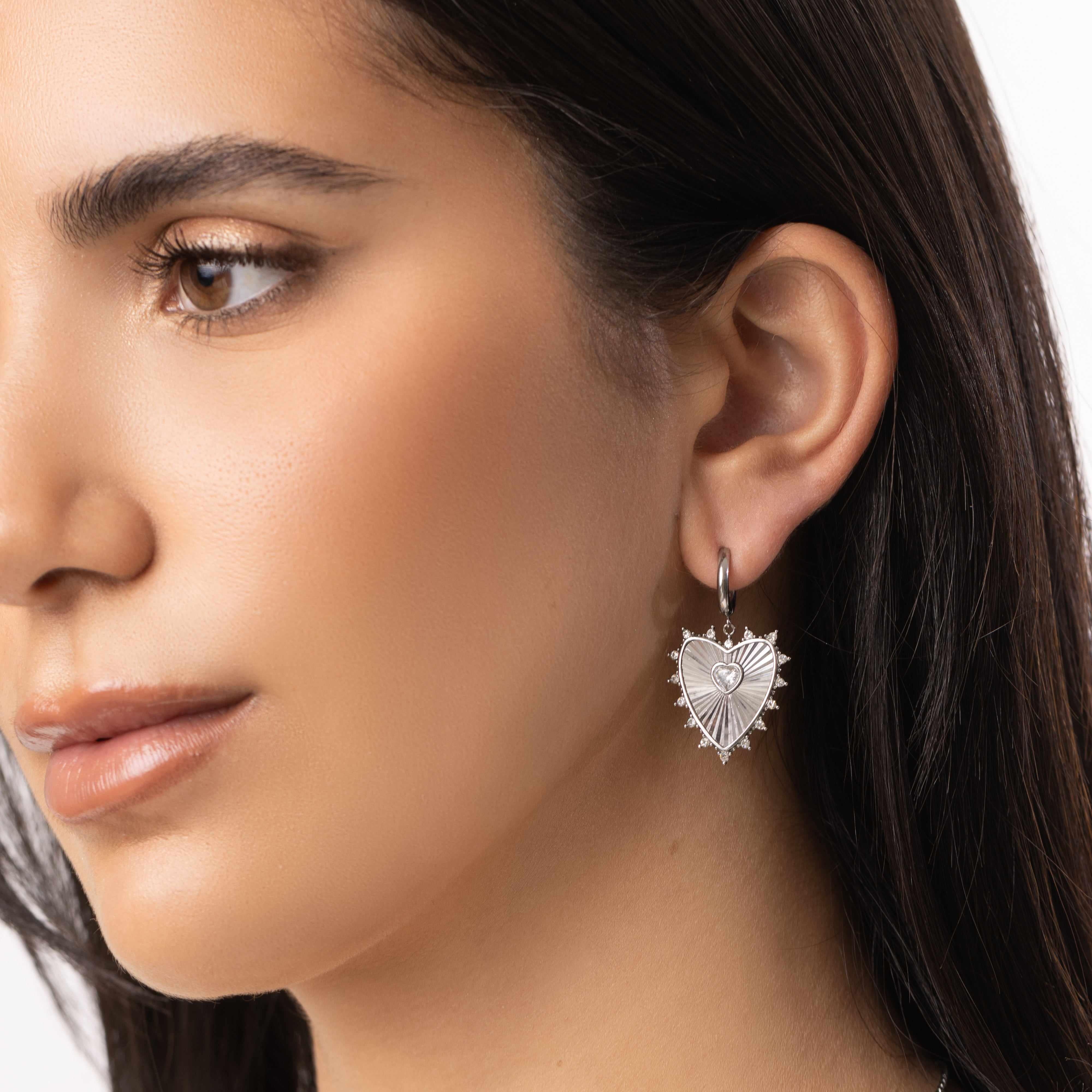 Dalia heart hoop earrings - Image 2