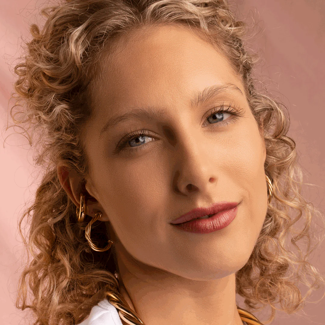 Dalya twist gold detail hoop earrings - Image 2