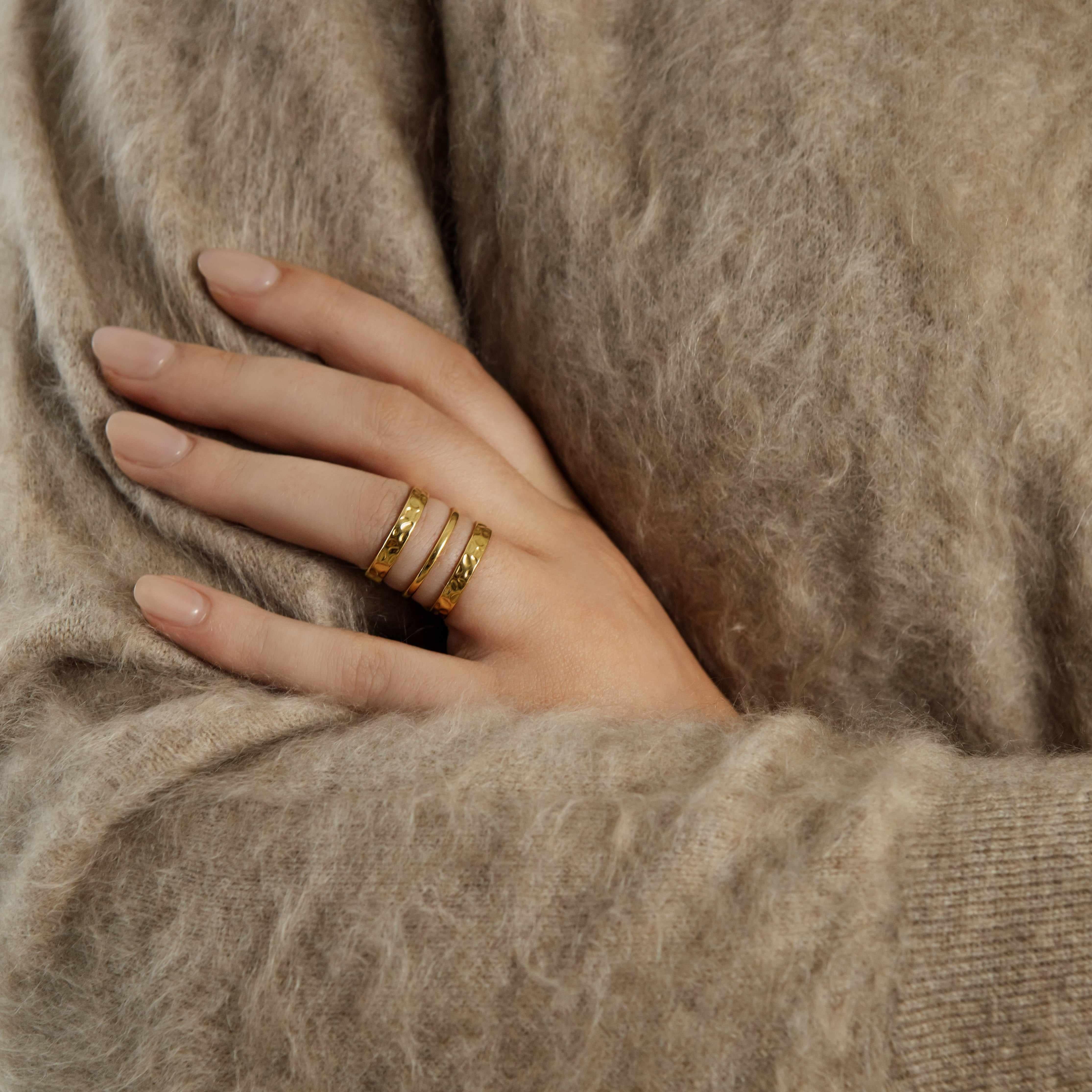 Alora gold ring - Image 3