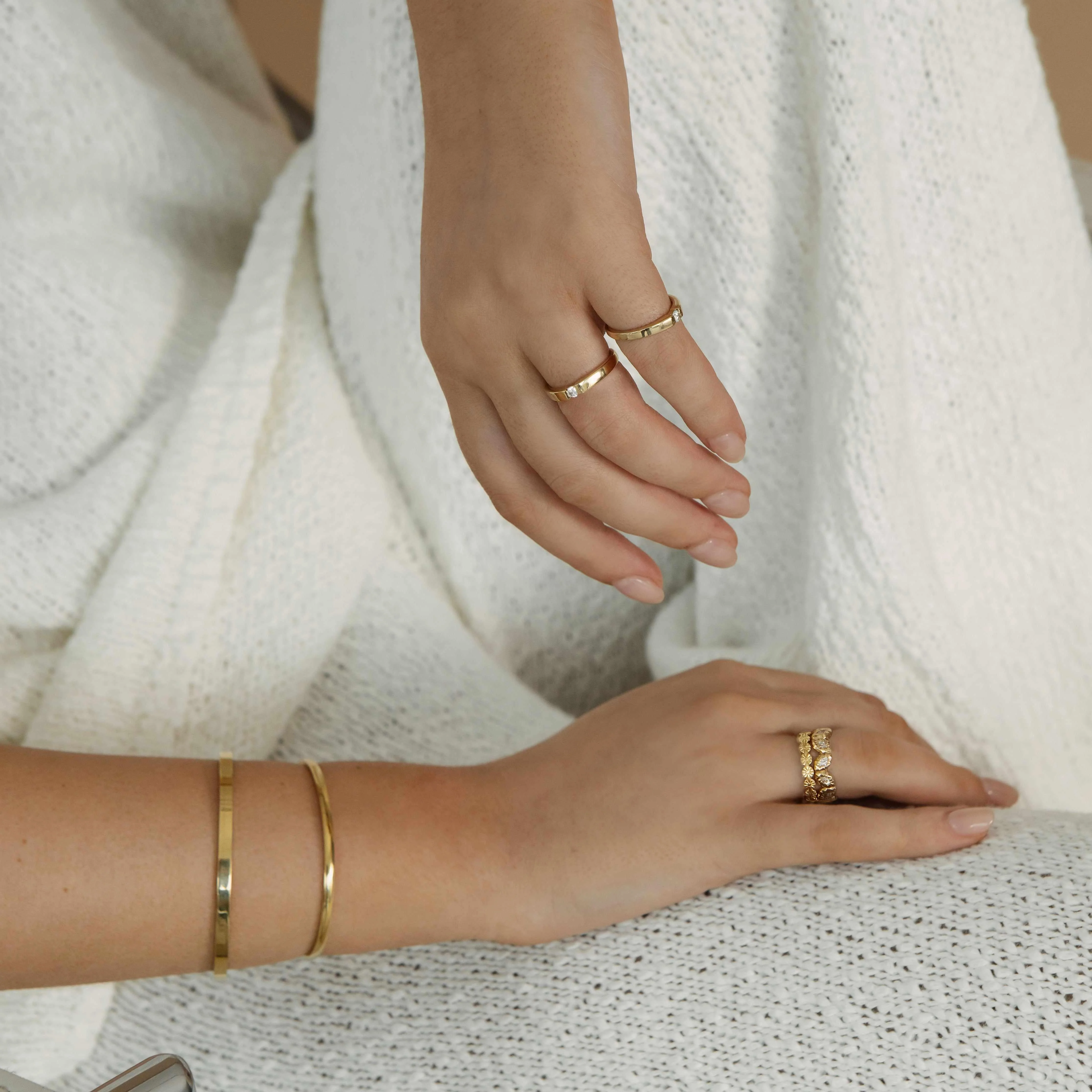 Titus gold ring - Image 3