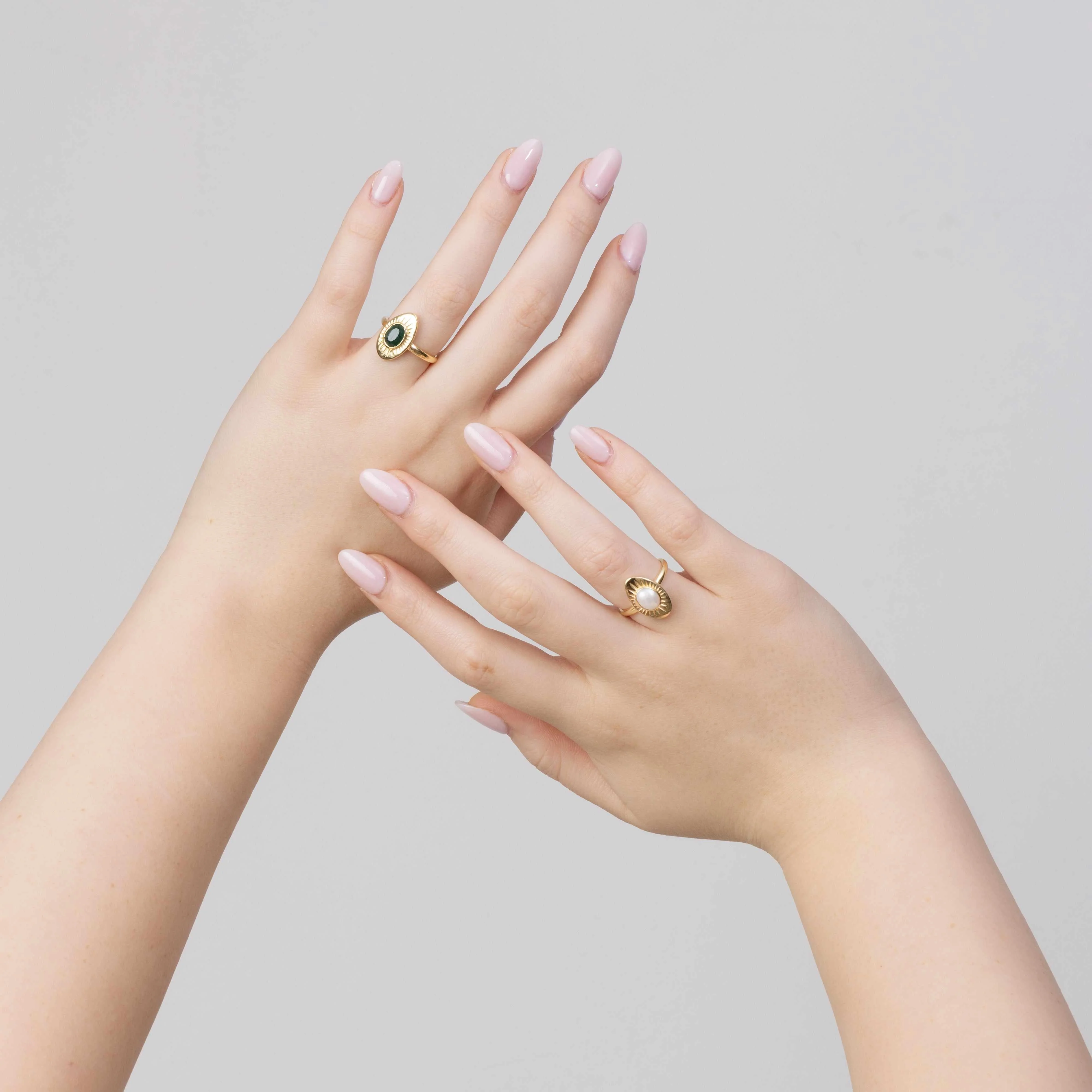 Ilana precious gold ring - Image 3