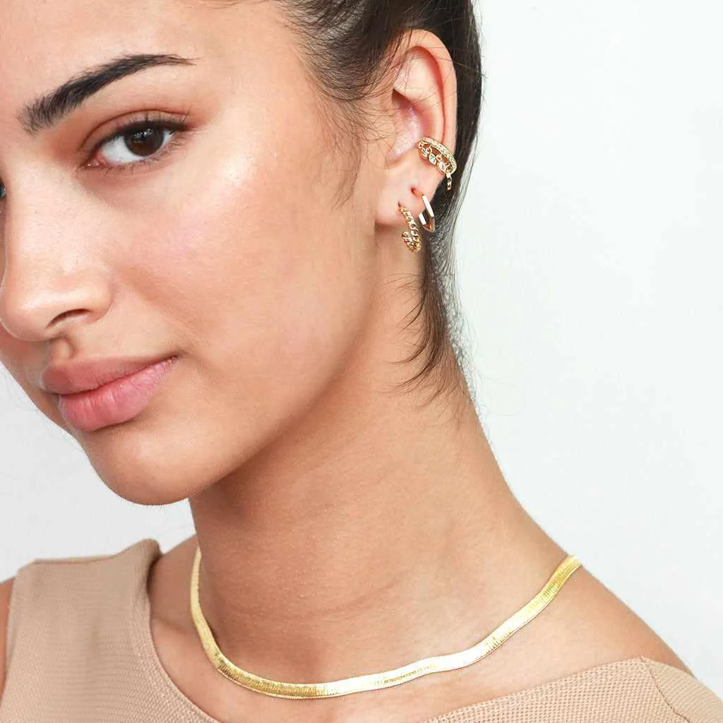 Malani conch crystal ear cuff - Image 2
