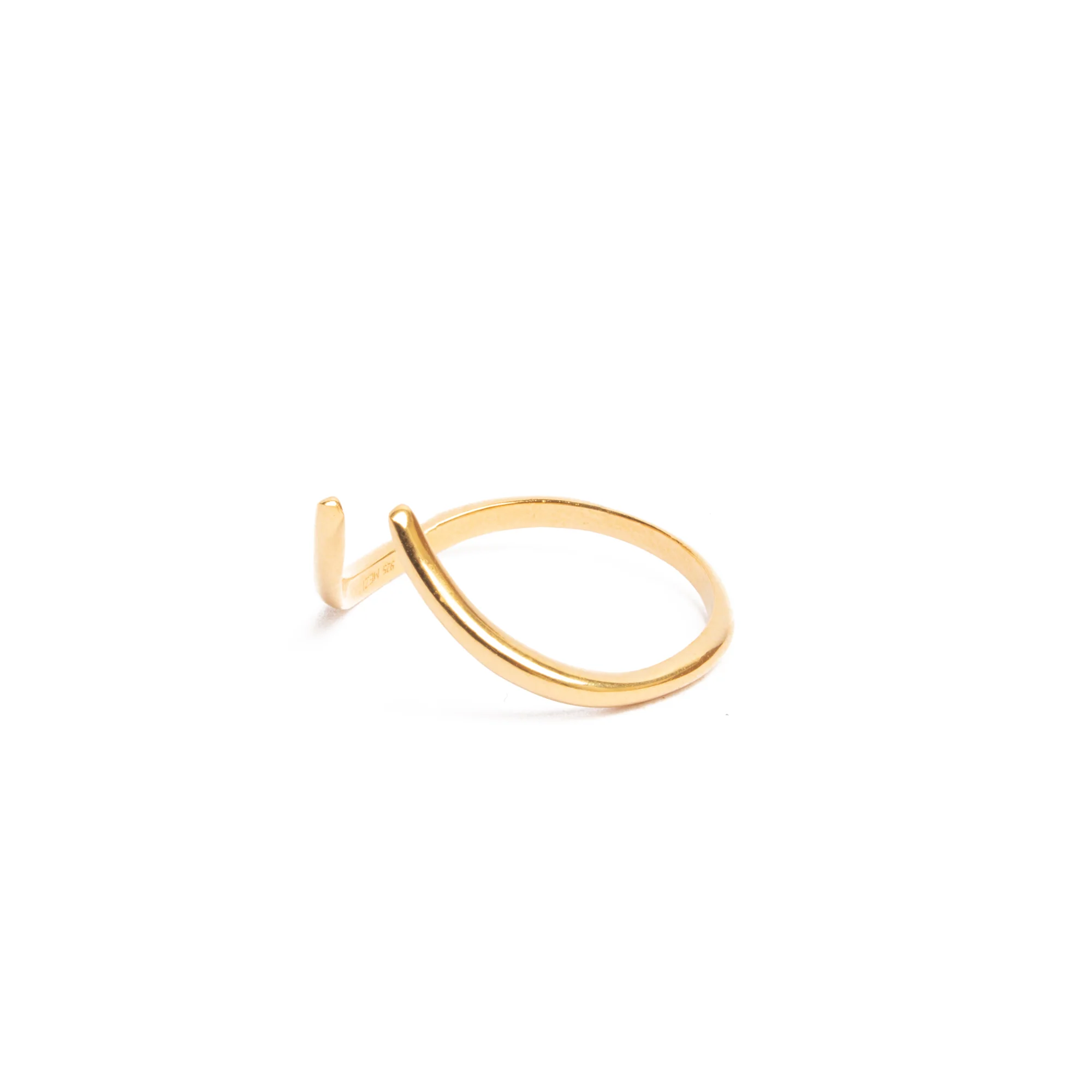 Manu round open horn ring