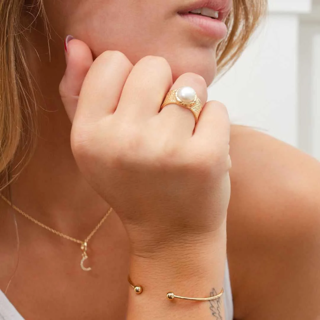 Mora gold cuff - Image 2