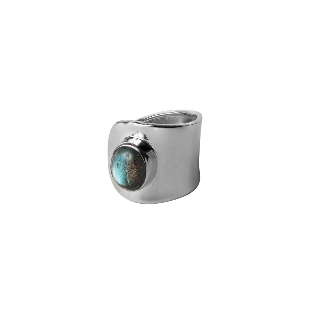 Nikol labradorite oval ring - Image 3