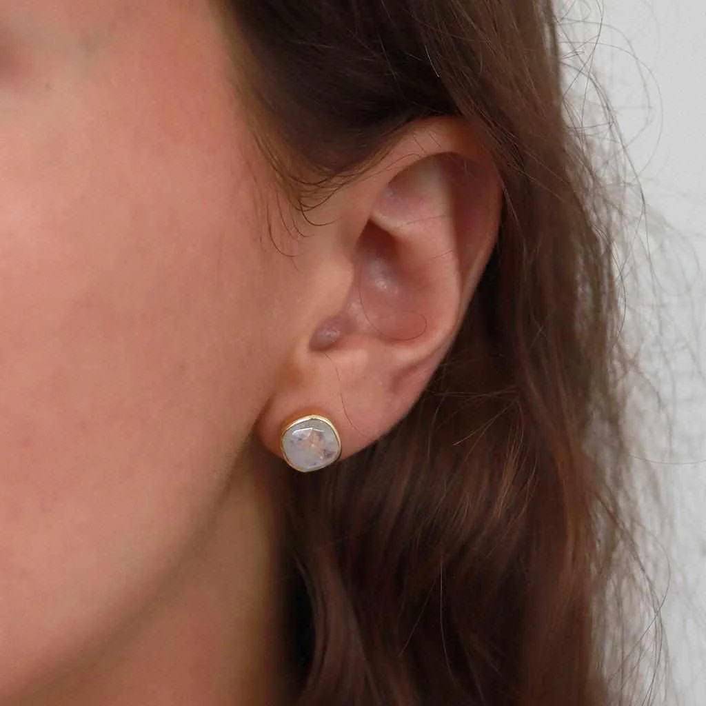 Shalaa semi-precious gold studs - Image 4