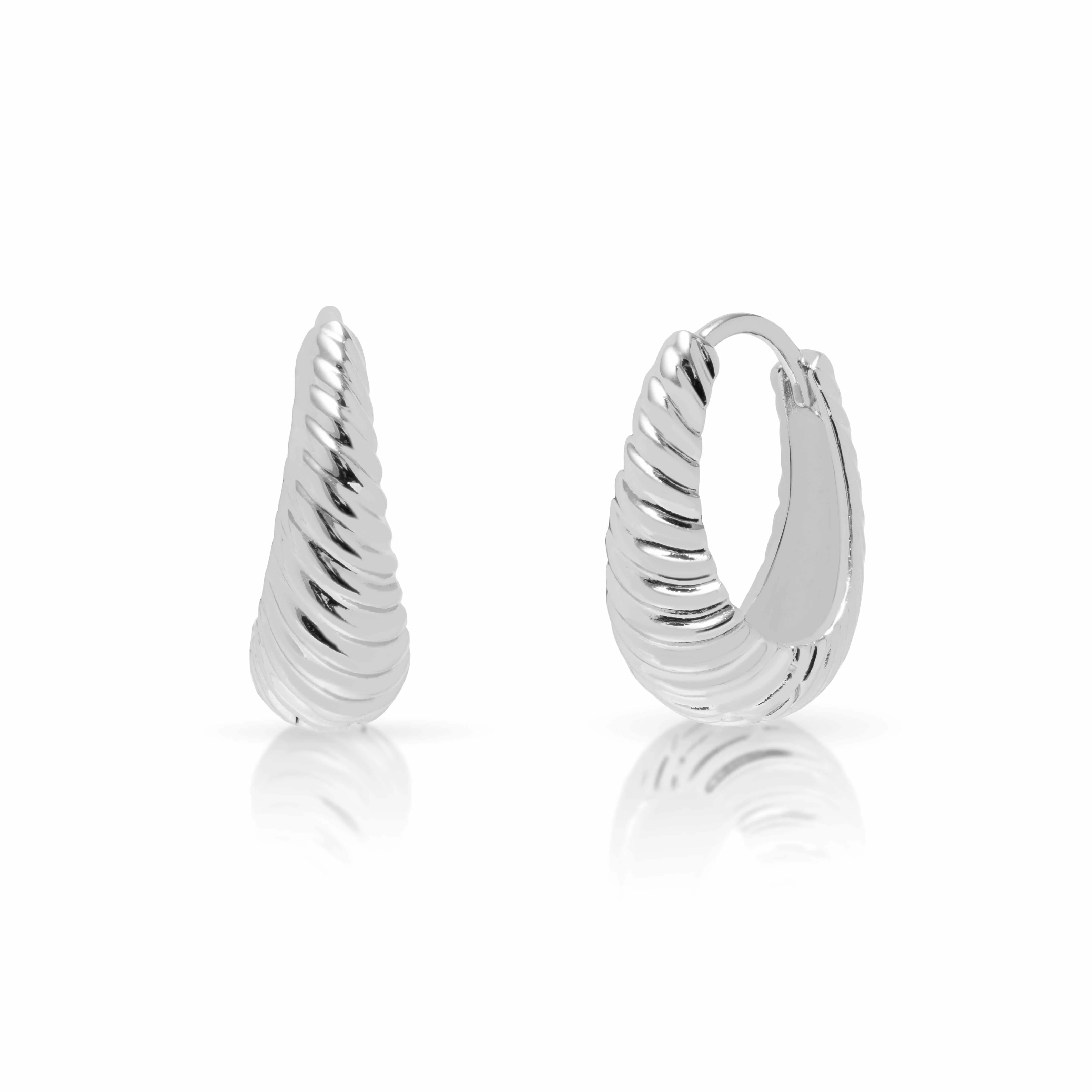 The Luxe Curve Earrings Stack - Image 7